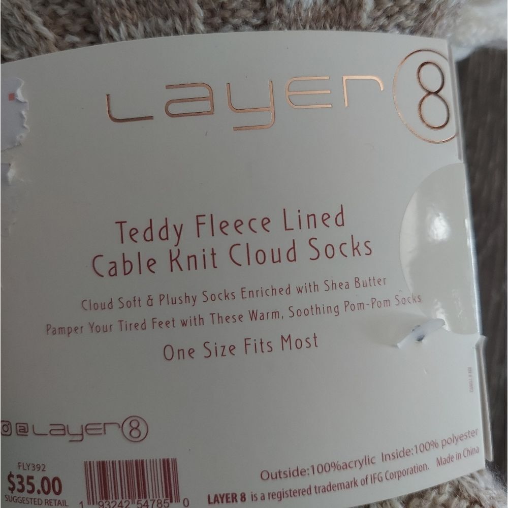 NEW Layer 8 Teddy Fleece Lined Cable Knit Cloud Socks Enriched With Shea Butter - Picture 4 of 4